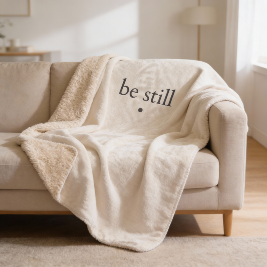 🕊️ be still – Sherpa-Decke